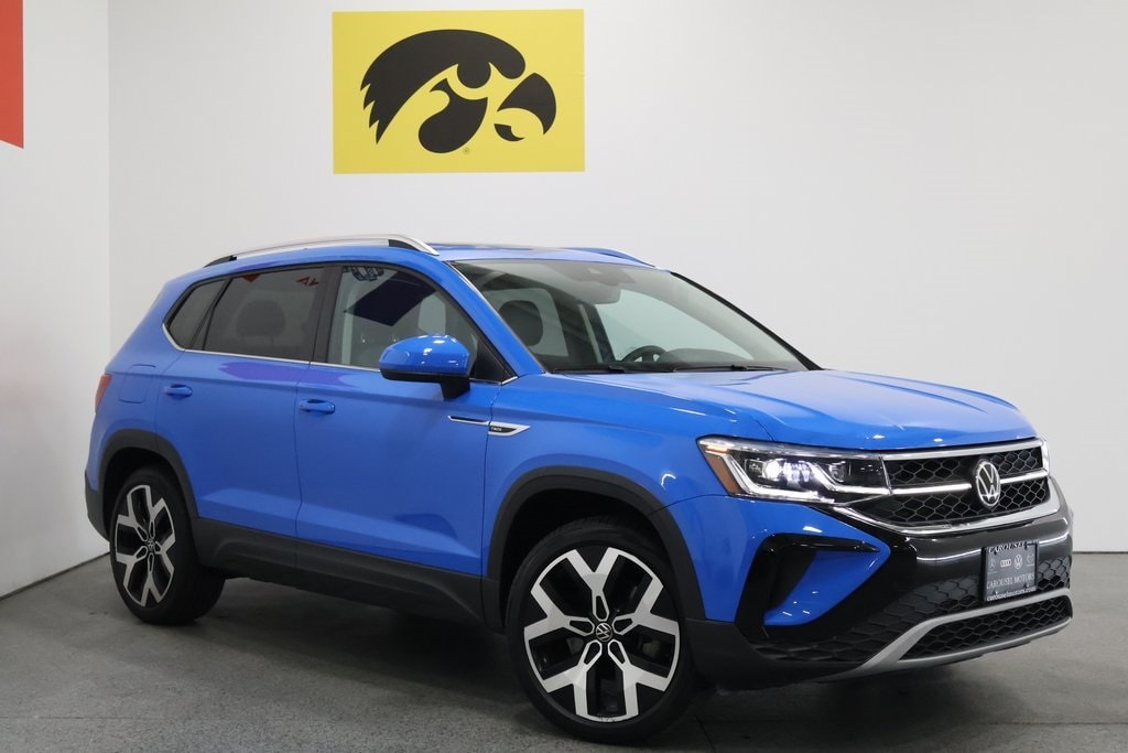 Certified 2022 Volkswagen Taos SEL with VIN 3VV2X7B23NM032250 for sale in Iowa City, IA