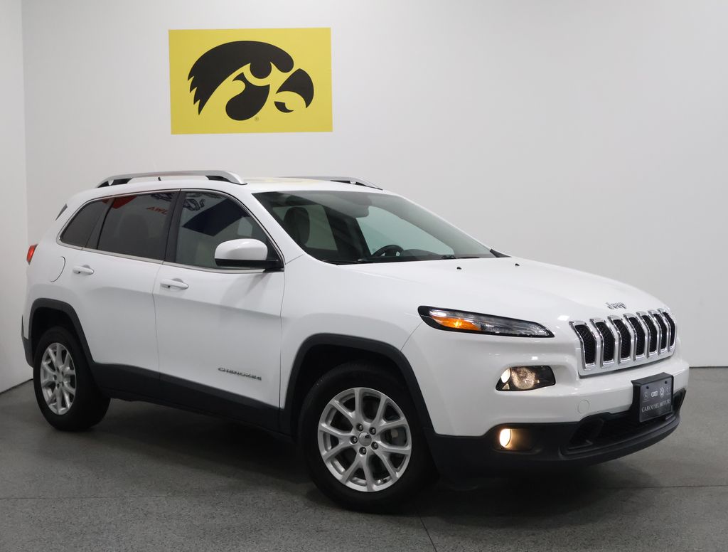 Used 2015 Jeep Cherokee Latitude with VIN 1C4PJLCS0FW578843 for sale in Iowa City, IA