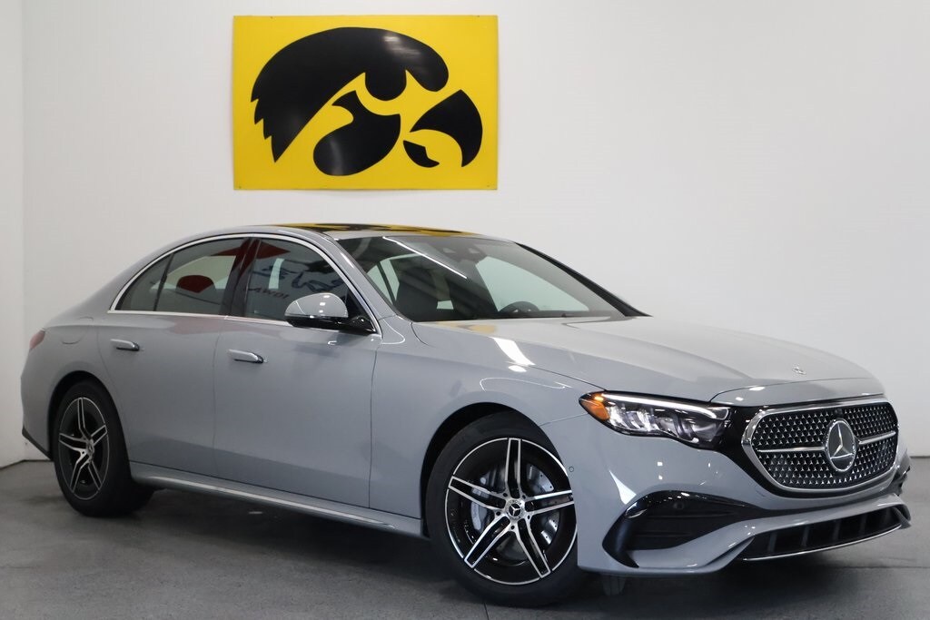 2025 Mercedes Benz E 450 4MATIC photo 2