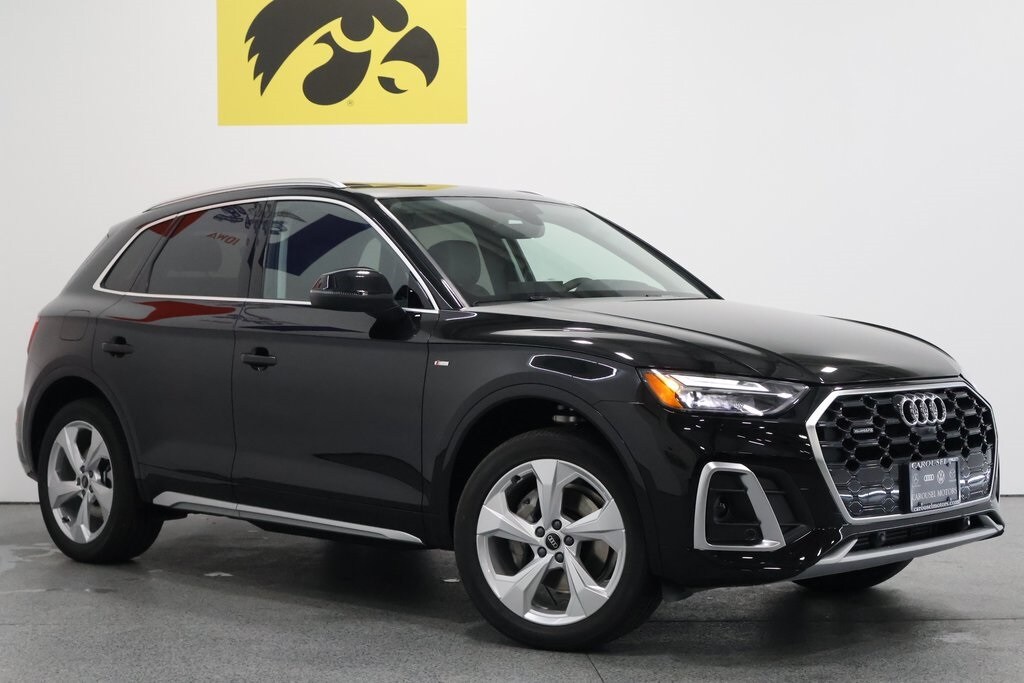 2025 Audi Q5 45 S line Premium Plus photo 2