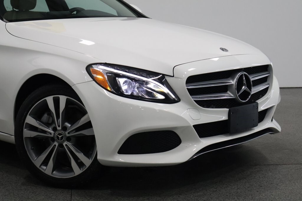 2018 Mercedes Benz C 300 photo 2