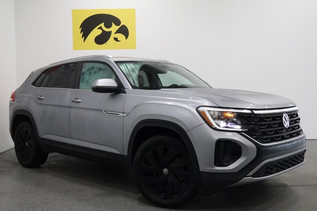 Used 2024 Volkswagen Atlas Cross Sport 2.0T SE w/Technology SUV