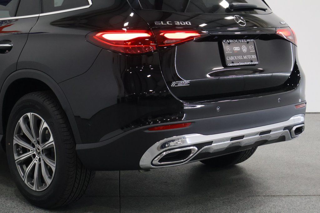 2026 Mercedes-Benz GLC Base - Photo 10