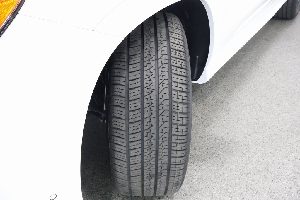 2026 Mercedes Benz GLE 450 4MATIC photo 3