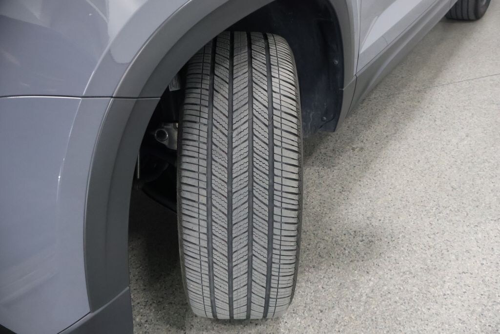 Used 2023 Volkswagen Taos 1.5T SE SUV