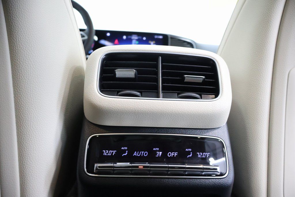 2026 Mercedes-Benz GLE GLE450 - Photo 25