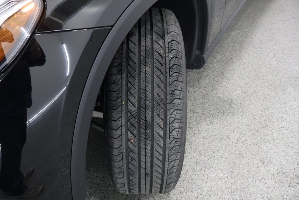 2026 Mercedes Benz GLC 300 4MATIC photo 2