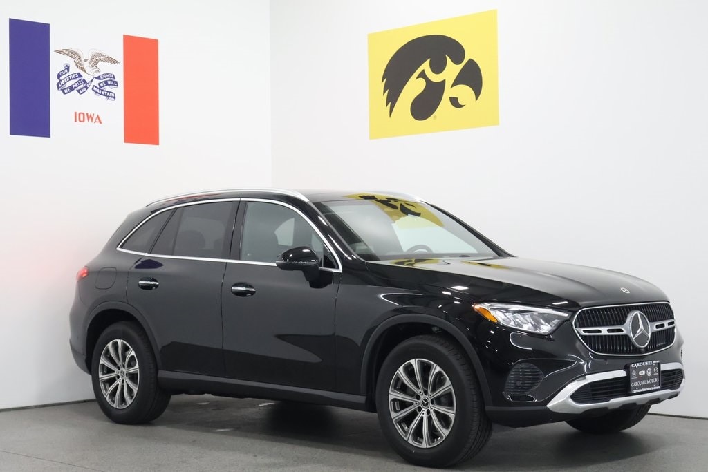 2026 Mercedes-Benz GLC Base's photo