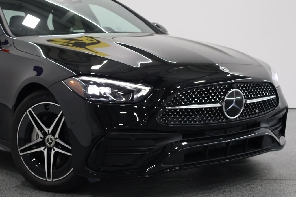 2025 Mercedes Benz C 300 4MATIC photo 3