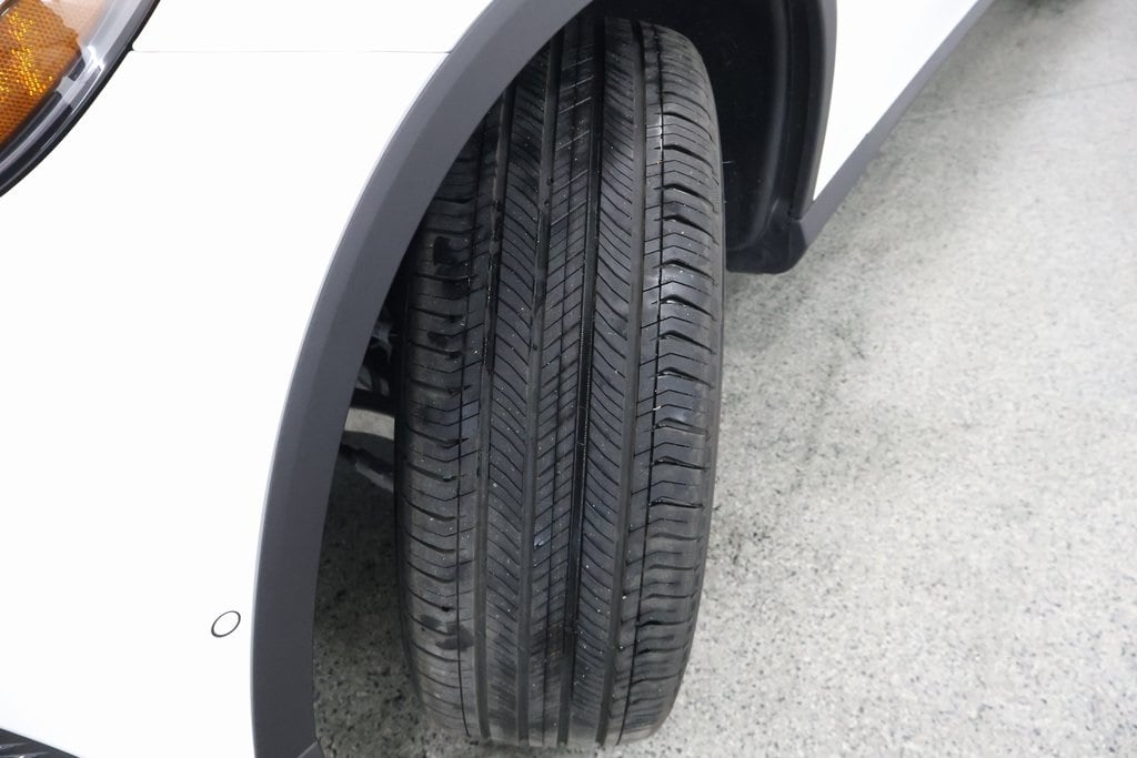 New 2025 Mercedes-Benz GLC 300 4MATIC SUV