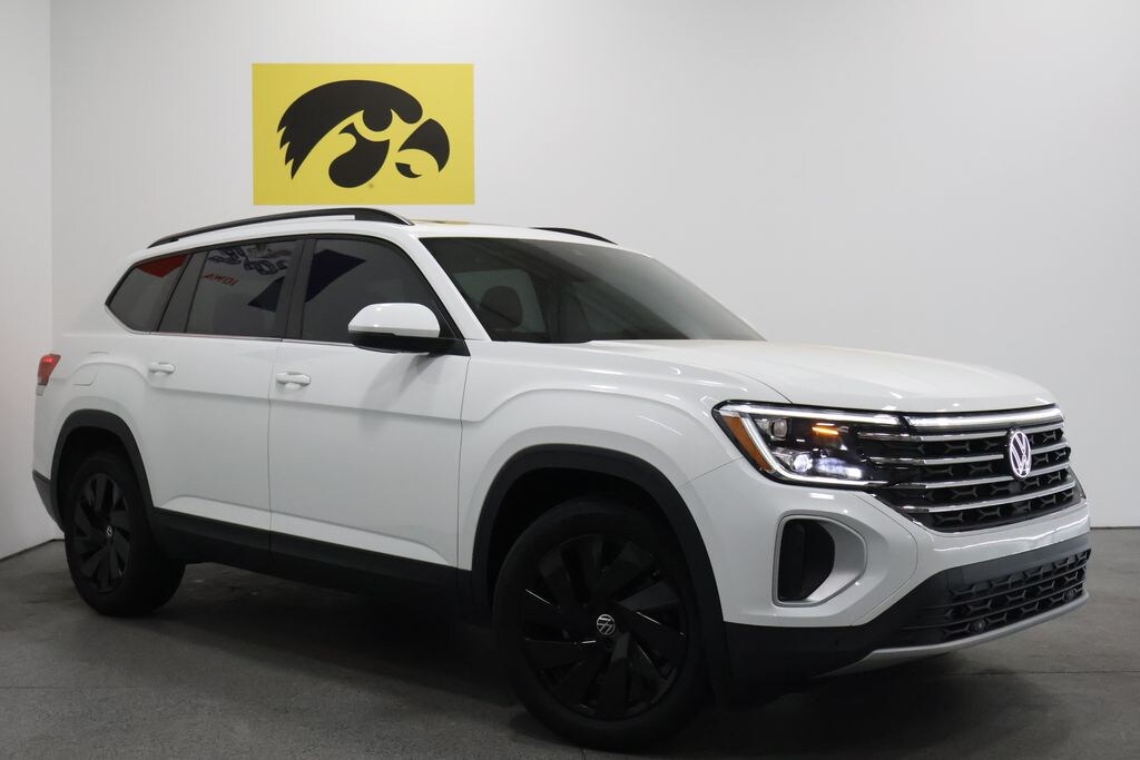Used 2024 Volkswagen Atlas 2.0T SE w/Technology SUV