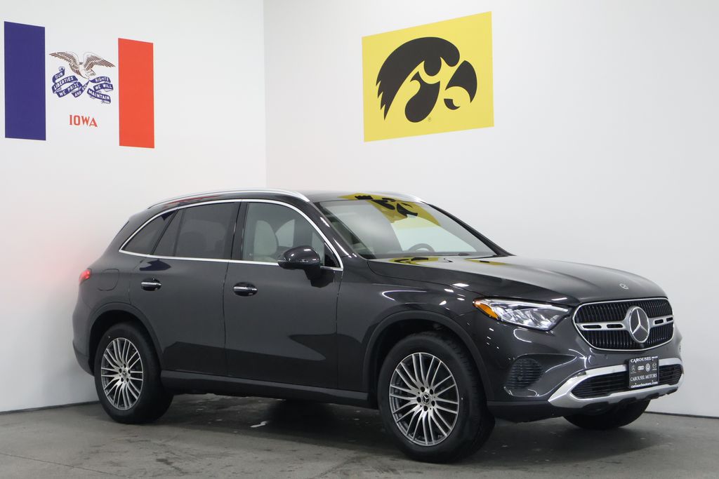 2026 Mercedes-Benz GLC GLC 300 4MATIC's photo