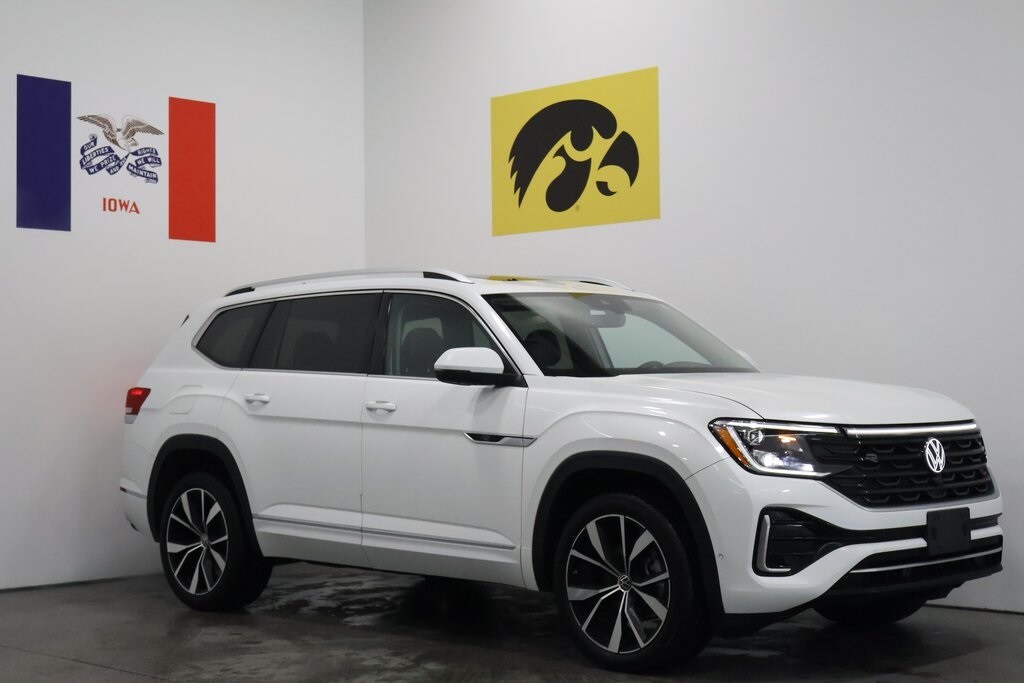 Used 2024 Volkswagen Atlas 2.0T SEL Premium R-Line SUV