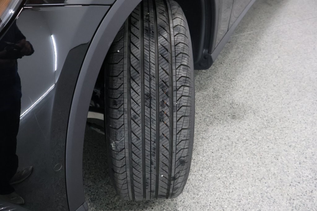 2026 Mercedes Benz GLC 300 4MATIC photo 2