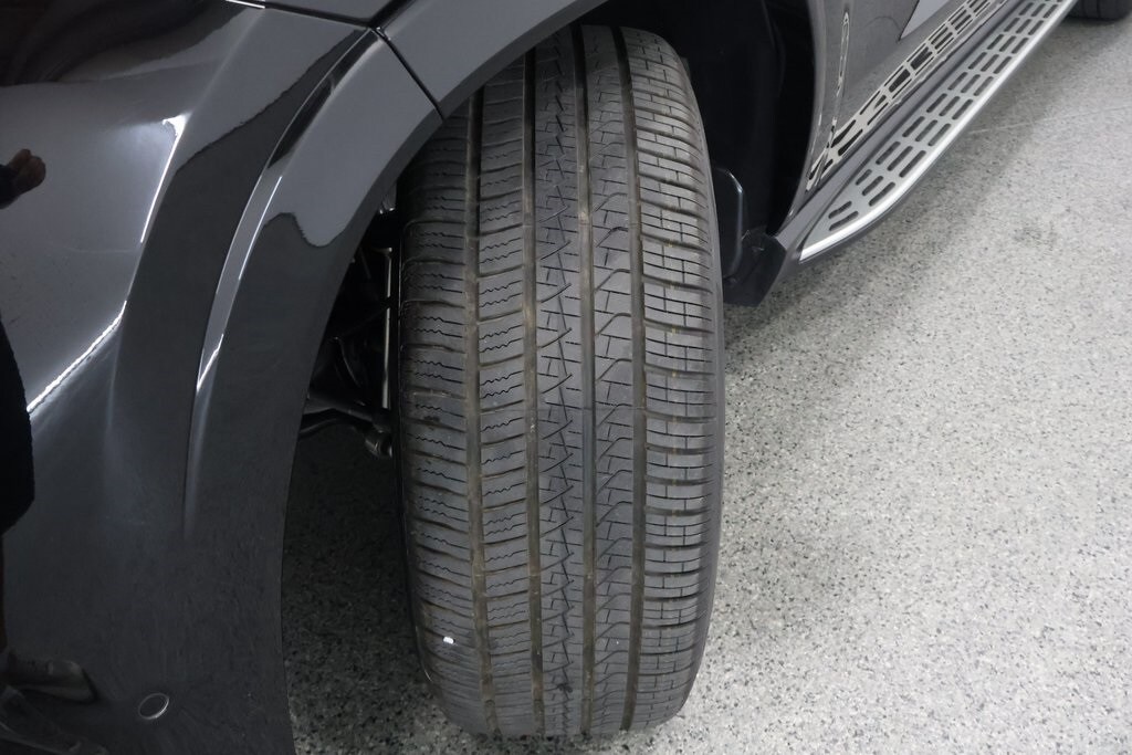 2026 Mercedes Benz GLS 450 4MATIC photo 4