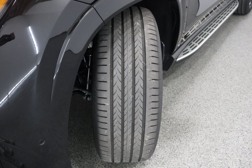 2026 Mercedes Benz GLS 580 4MATIC photo 4