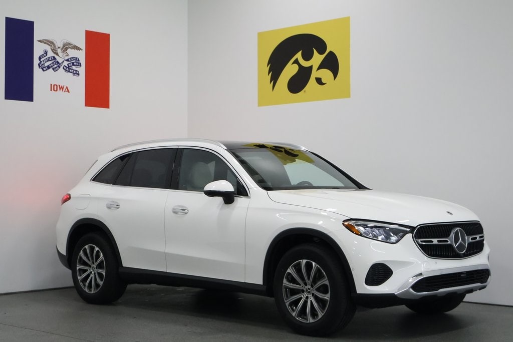 2026 Mercedes-Benz GLC Base's photo