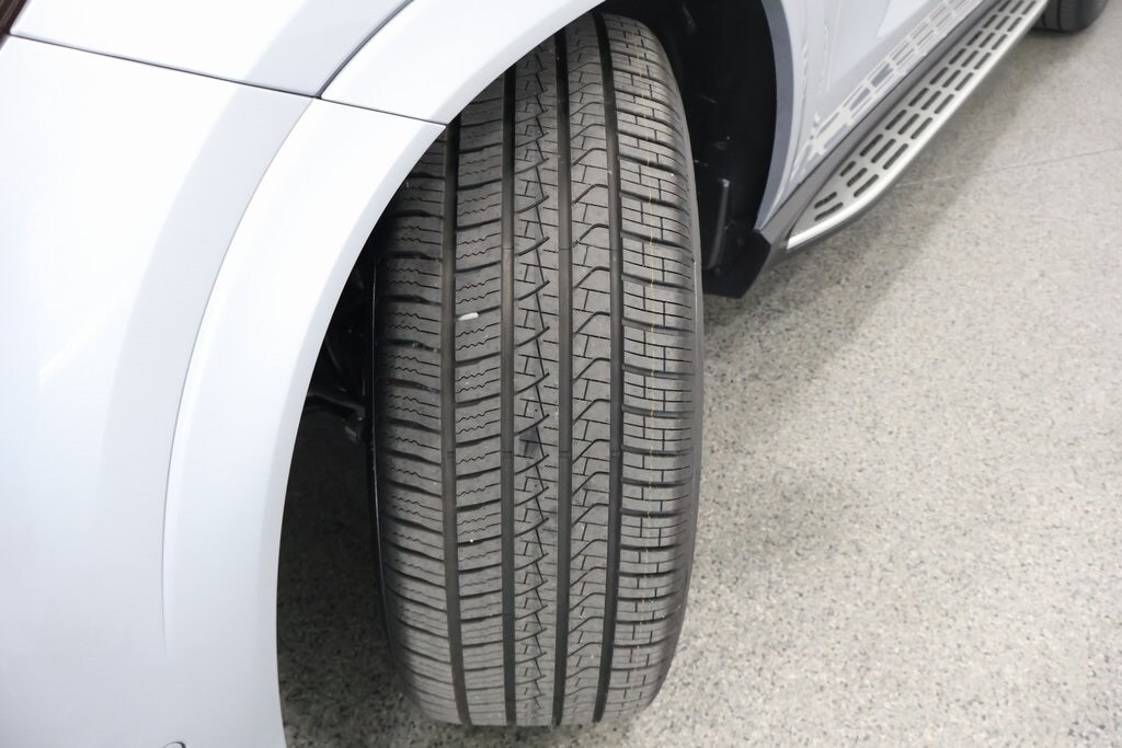 2026 Mercedes Benz GLE 450 4MATIC photo 3