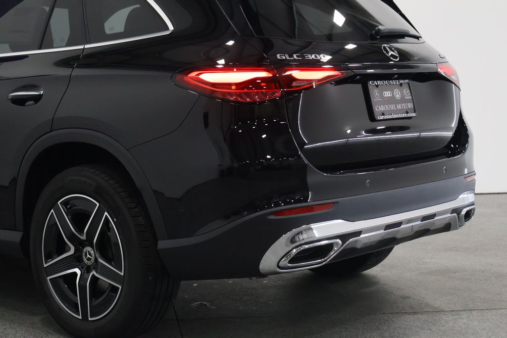 2026 Mercedes-Benz GLC Base - Photo 10