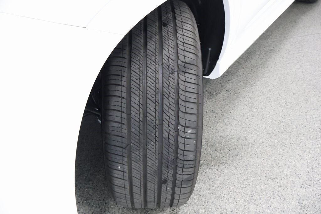 2026 Mercedes Benz GLE 350 4MATIC photo 2