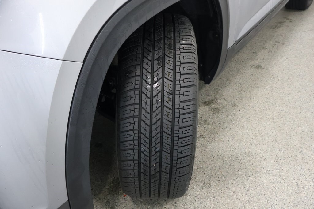 Used 2024 Volkswagen Atlas Cross Sport 2.0T SE w/Technology SUV