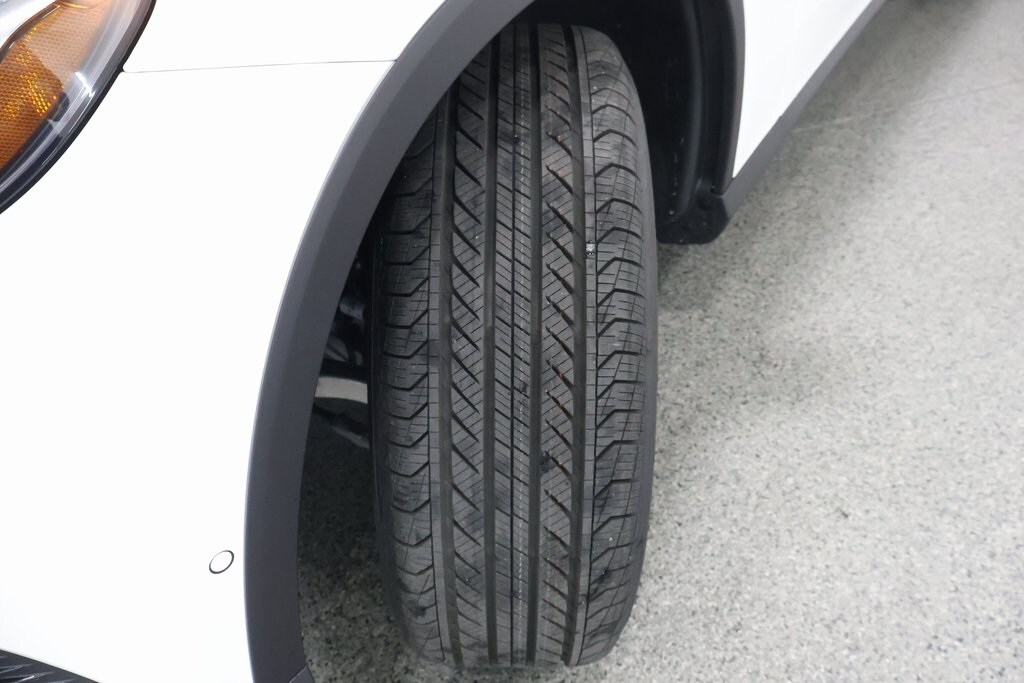 2026 Mercedes Benz GLC 300 4MATIC photo 2