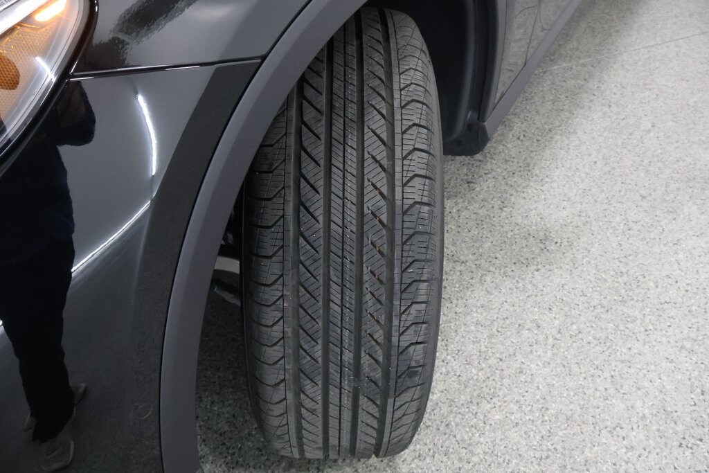 2026 Mercedes Benz GLC 300 4MATIC photo 2