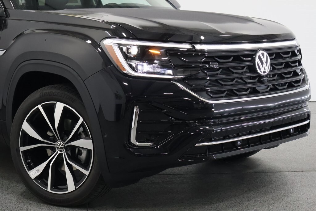 New 2026 Volkswagen Atlas 2.0T SEL Premium R-Line SUV