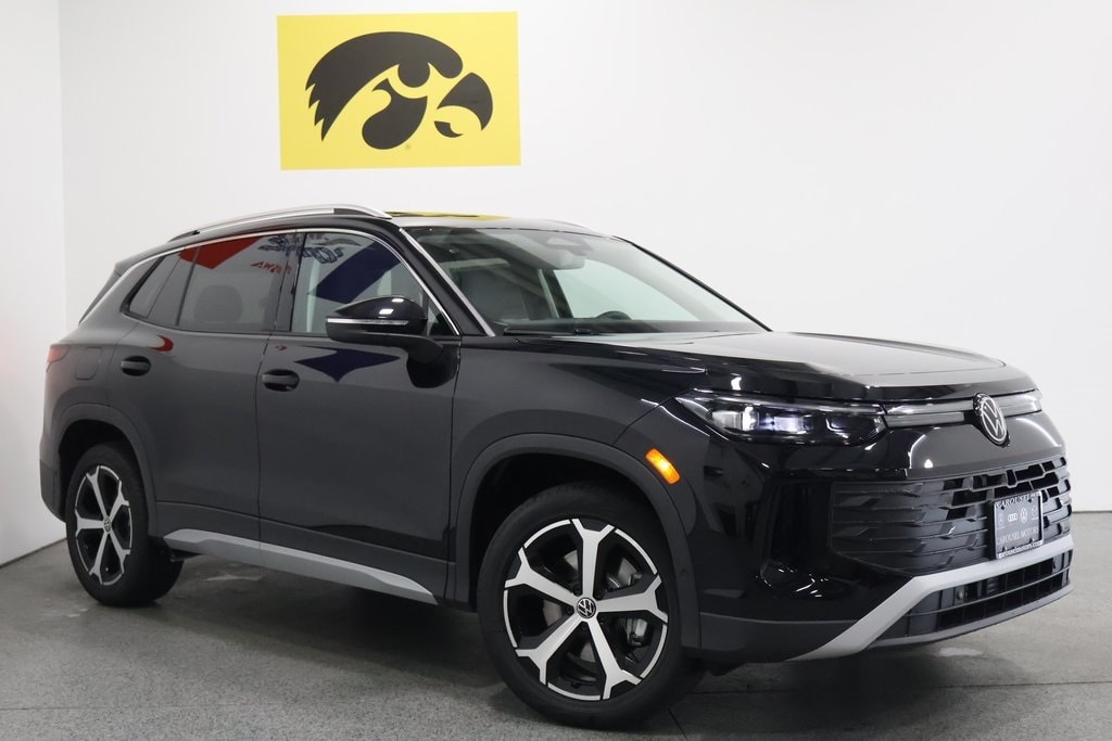 New 2026 Volkswagen Tiguan 2.0T SE SUV