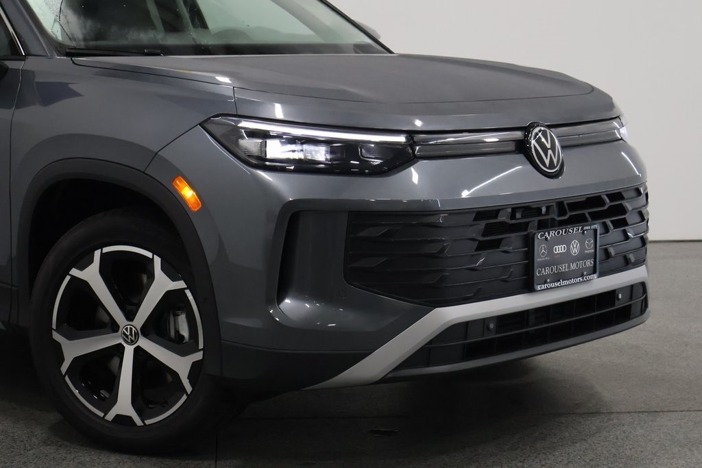 New 2026 Volkswagen Tiguan 2.0T SE SUV