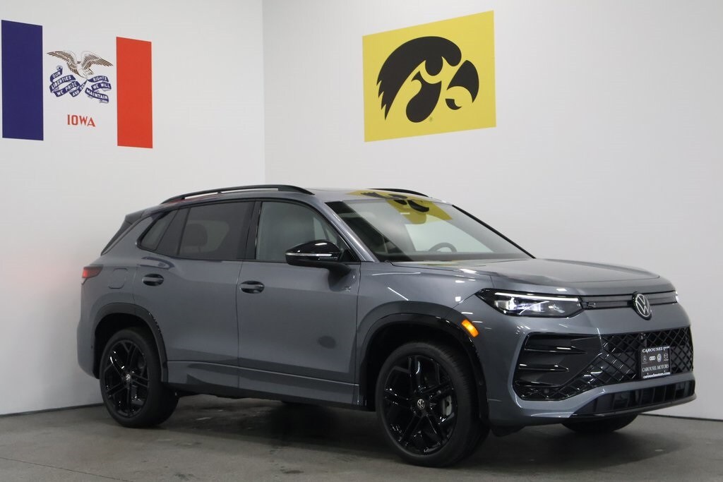 New 2026 Volkswagen Tiguan 2.0T SE R-Line Black SUV