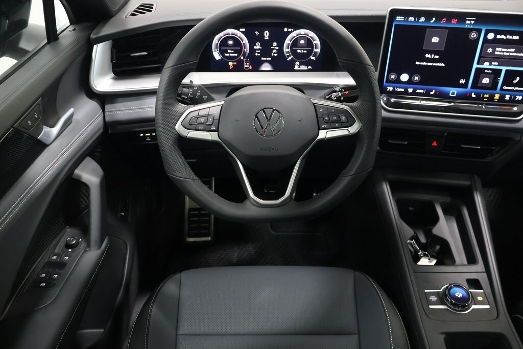 2026 Volkswagen Tiguan SE R-LINE BLACK - Photo 16