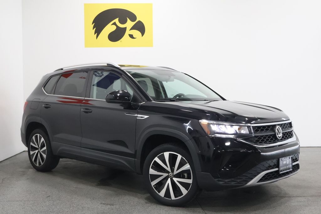 Used 2022 Volkswagen Taos 1.5T SE SUV