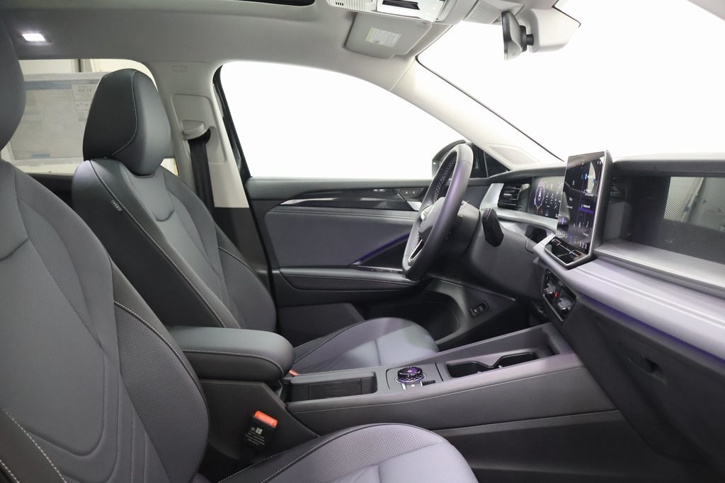 2026 Volkswagen Tiguan SE - Photo 21