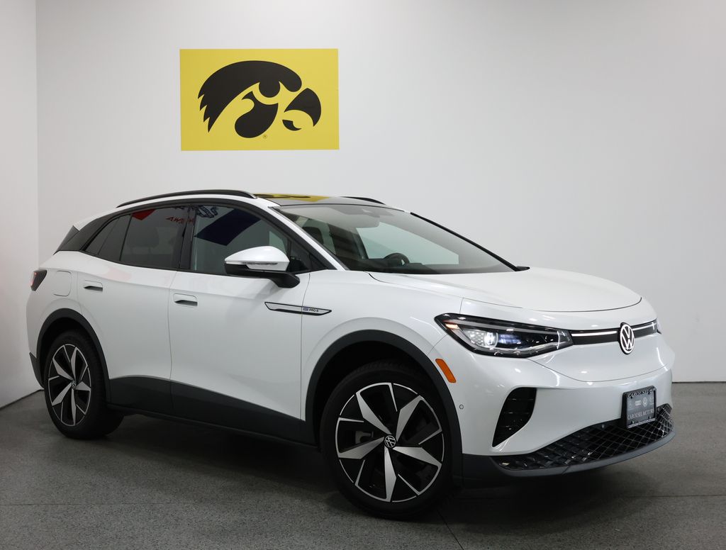 Used 2023 Volkswagen ID.4 PRO S with VIN 1V2WNPE84PC028068 for sale in Iowa City, IA