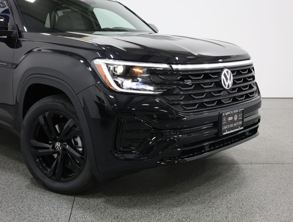New 2026 Volkswagen Atlas Cross Sport 2.0T SEL R-Line Black SUV