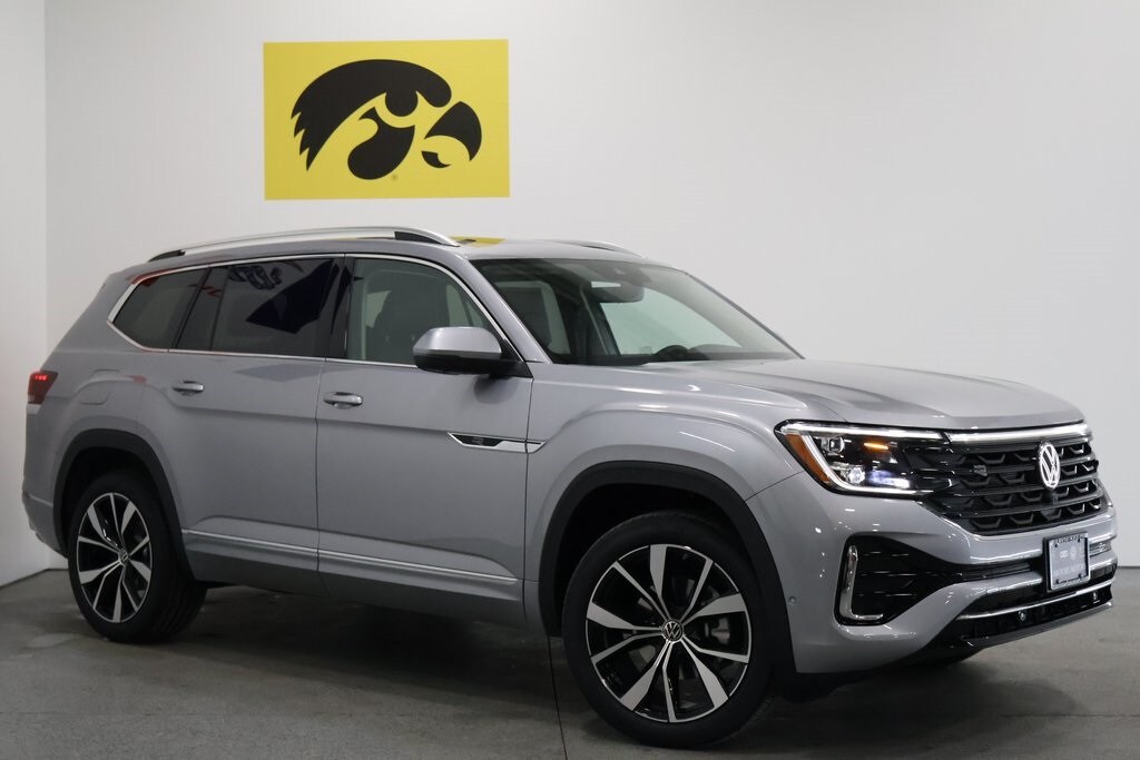 2025 Volkswagen Atlas SEL Premium R-Line photo 2