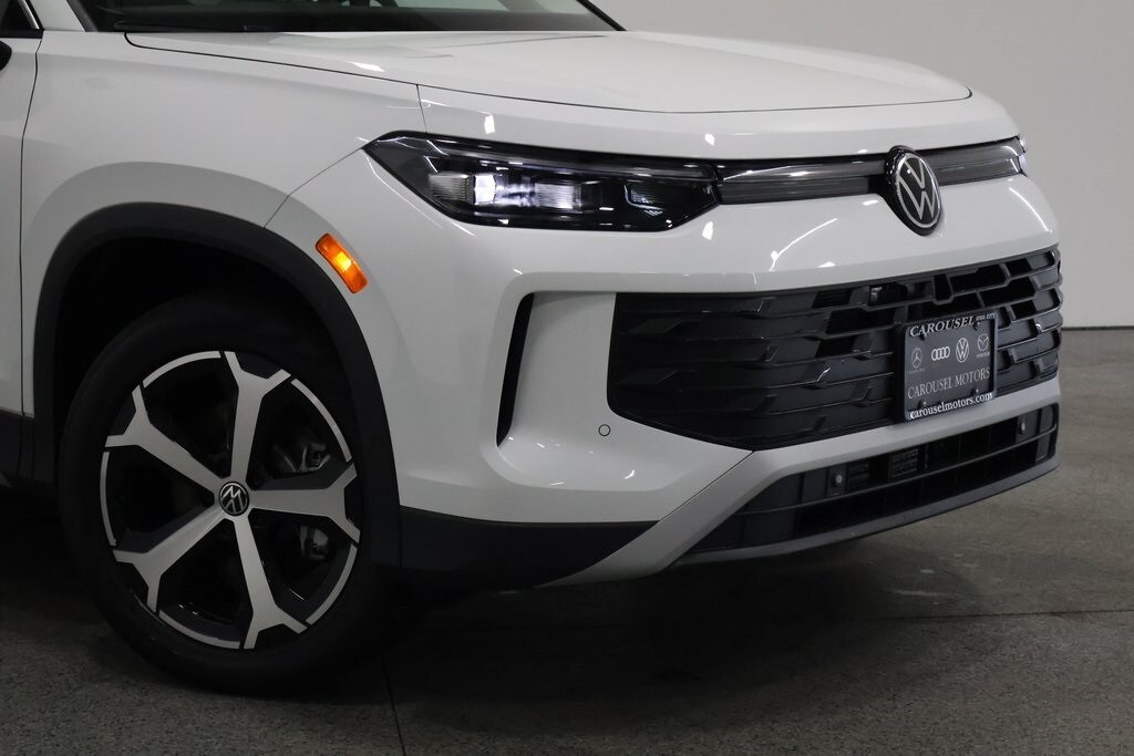 New 2026 Volkswagen Tiguan 2.0T SE SUV