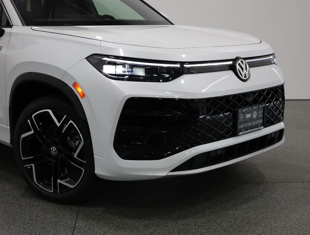 New 2026 Volkswagen Tiguan SEL R-Line Turbo SUV