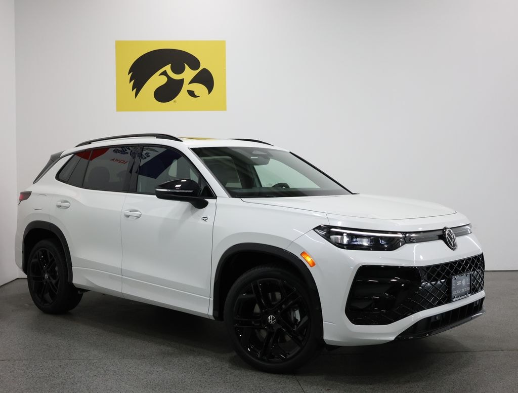 New 2026 Volkswagen Tiguan 2.0T SE R-Line Black SUV