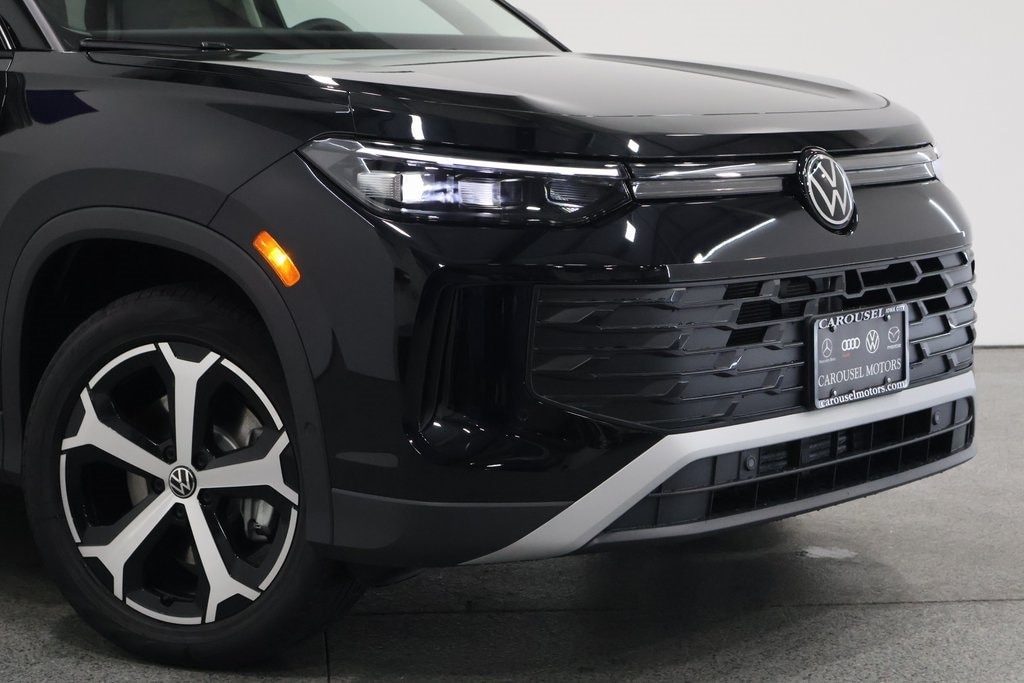 New 2026 Volkswagen Tiguan 2.0T SE SUV