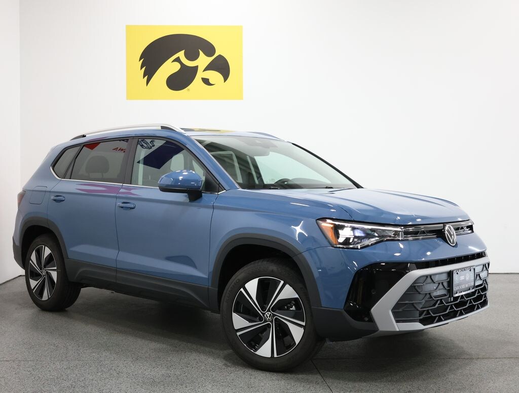 New 2026 Volkswagen Taos 1.5T SE SUV