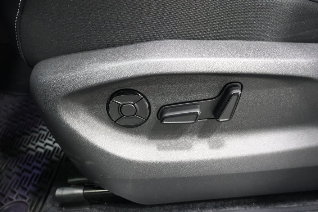 2026 Volkswagen Tiguan SE - Photo 14