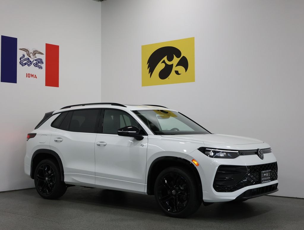 New 2026 Volkswagen Tiguan 2.0T SE R-Line Black SUV