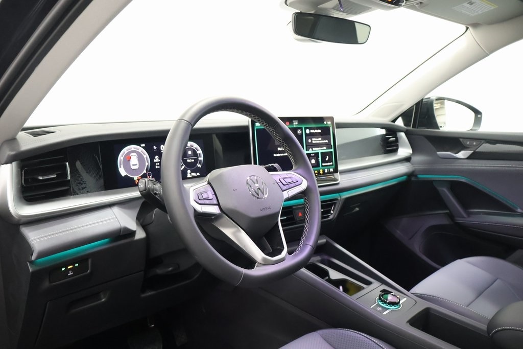2026 Volkswagen Tiguan SE - Photo 15
