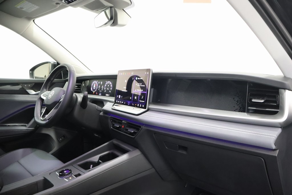2026 Volkswagen Tiguan SE - Photo 23