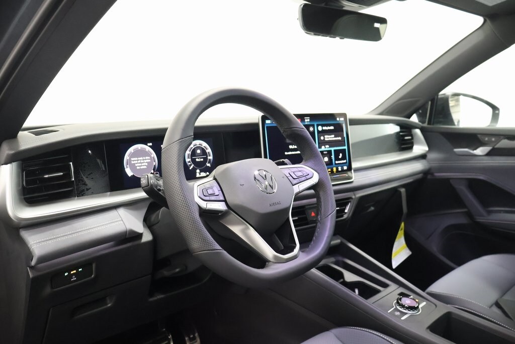 2026 Volkswagen Tiguan SE R-LINE BLACK - Photo 15
