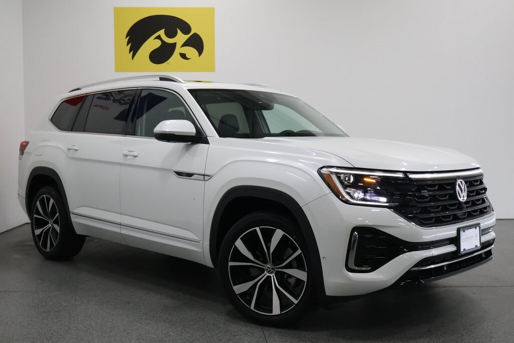 Used 2024 Volkswagen Atlas 2.0T SEL Premium R-Line SUV