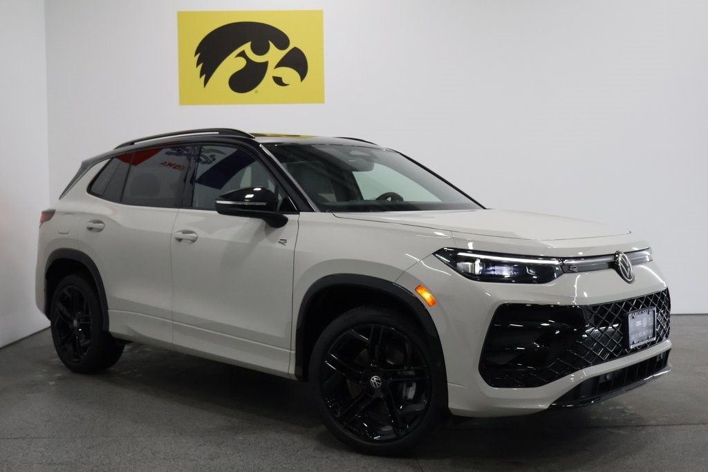 New 2026 Volkswagen Tiguan 2.0T SE R-Line Black SUV