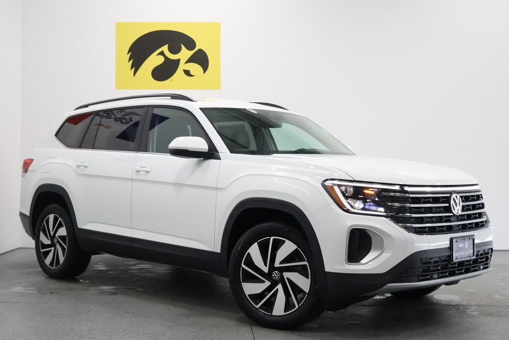 2025 Volkswagen Atlas SE Technology photo 2